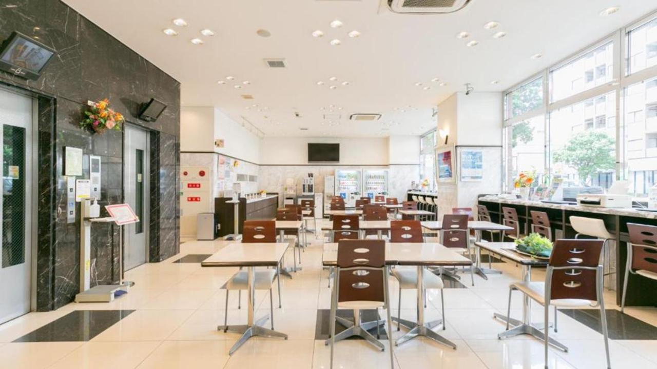 Toyoko Inn Tokyo Ikebukuro Kita Guchi No 2 Exterior foto